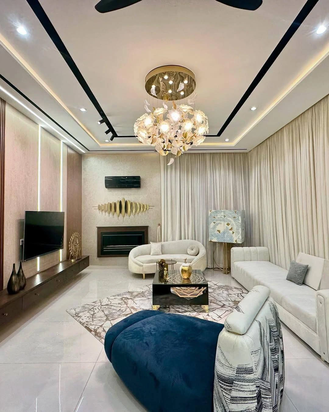 1 KANAL MODERN HOUSE TV LOUNGE