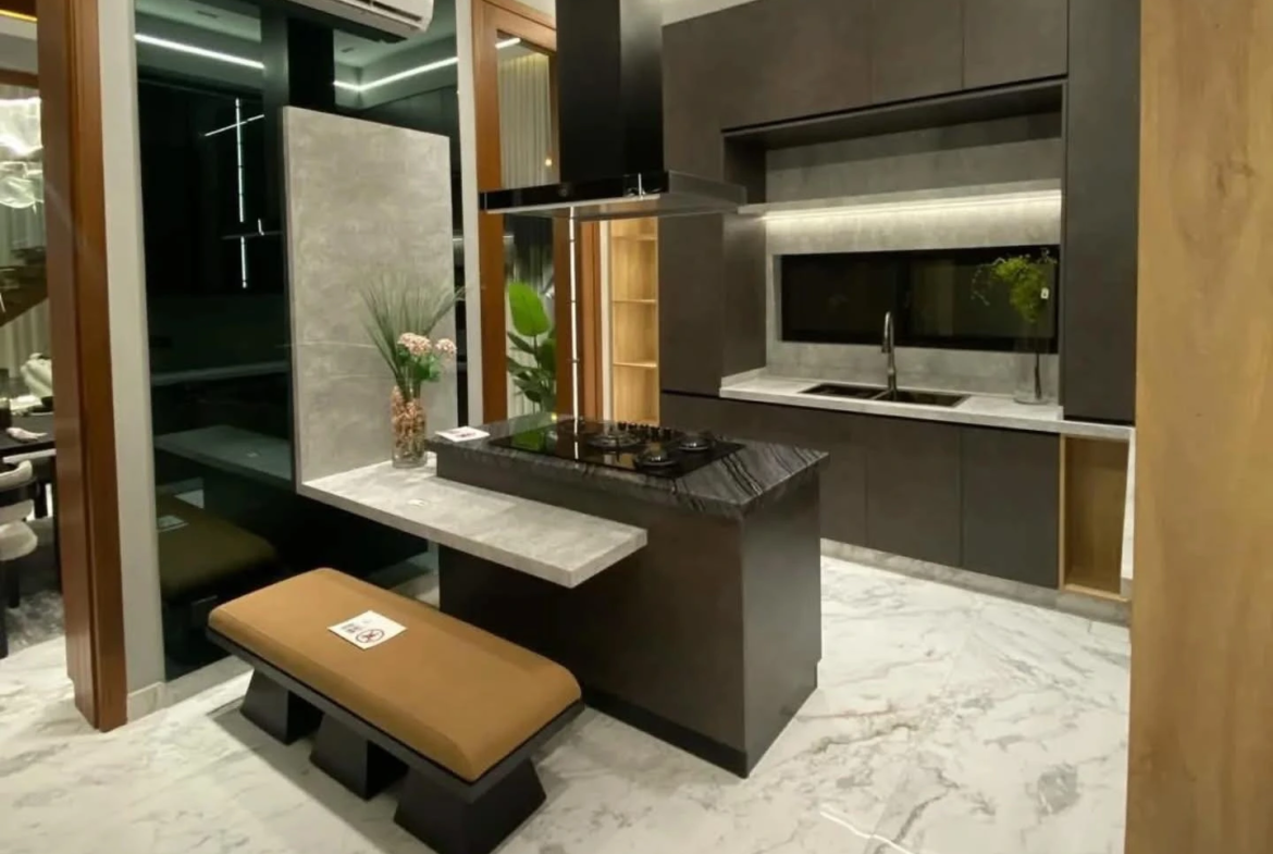 1-Kanal Aesthetic & Fully Furnished Modern House Kitchen