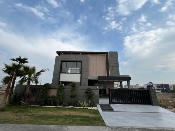 1-Kanal Modern Designer House