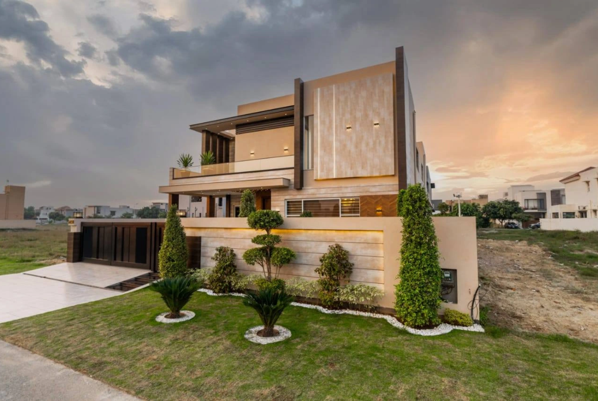 1-Kanal Semi-Furnished Modern House for Sale in DHA Lahore