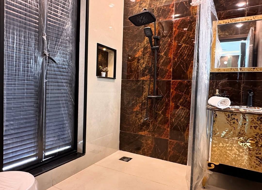 5 MARLA MODERN HOUSE WASHROOM