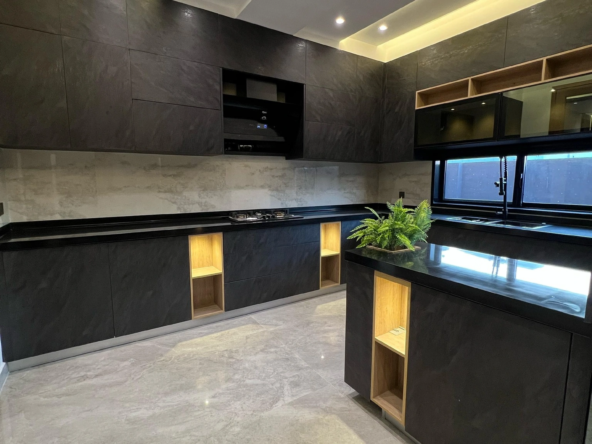 1 KANAL MODERN HOUSE KITCHEN