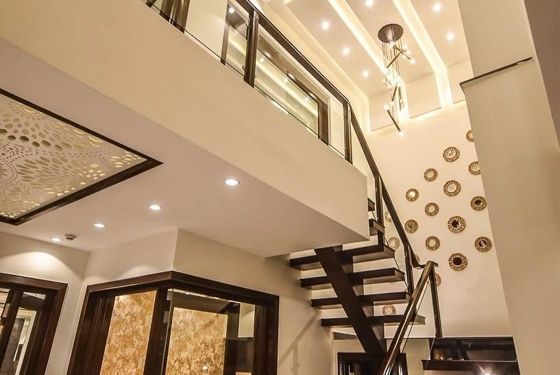 1-Kanal Brand New Modern House stairs