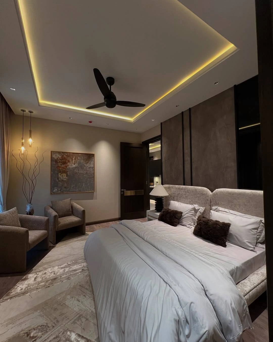 1 Kanal Furnished master piece bedroom