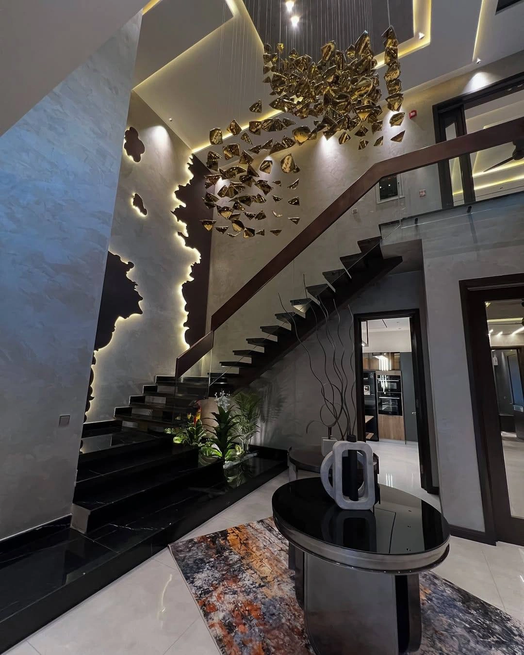 1 Kanal Furnished master piece stairs lobby