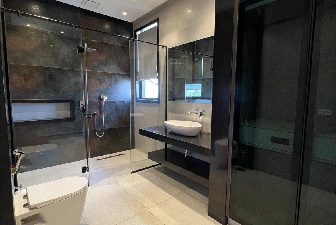 1 Kanal Brand New Modern Furnished House bathroom