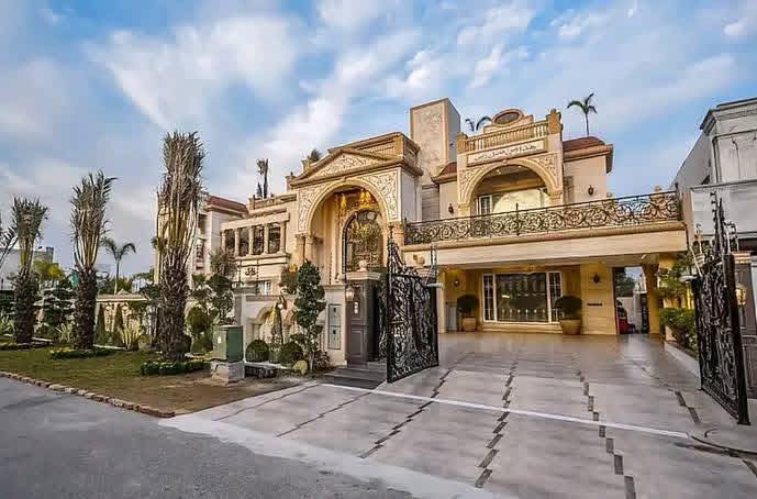 2 kanal luxury home for sal ein dha lahore