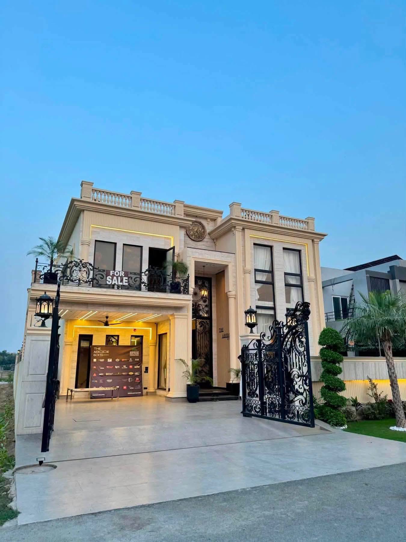 1 Kanal House for Sale in DHA Phase 8 Lahore s block
