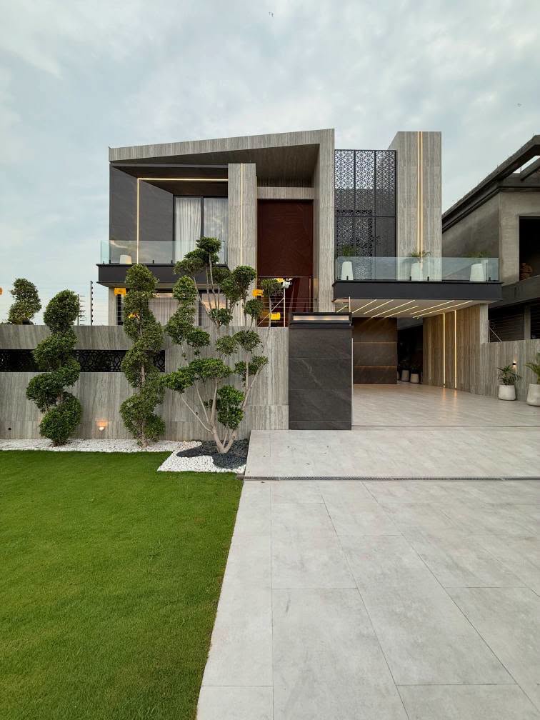 1 Kanal House for Sale in DHA Phase 7 Lahore
