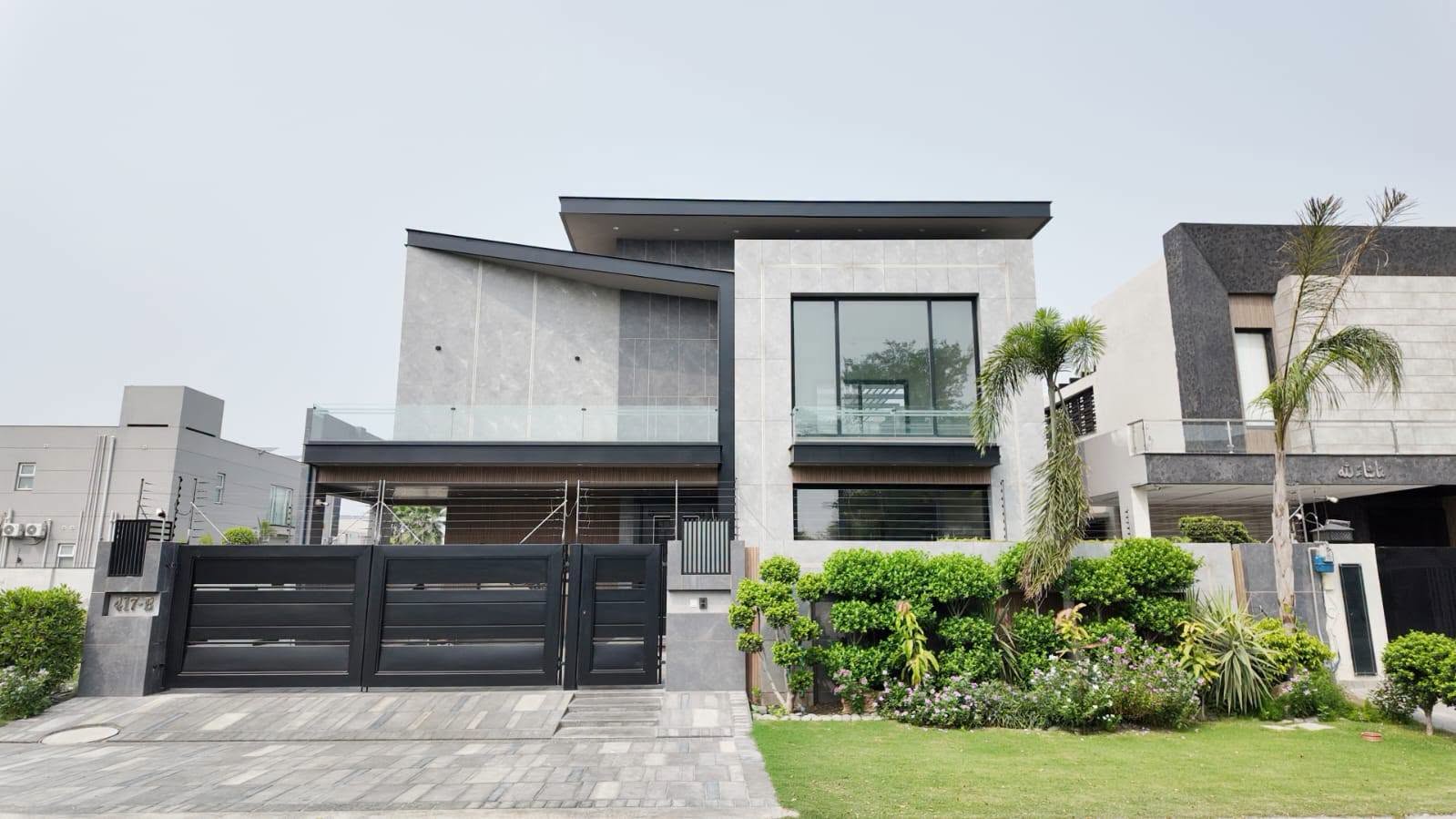 1 kanal full basement house dha lahore