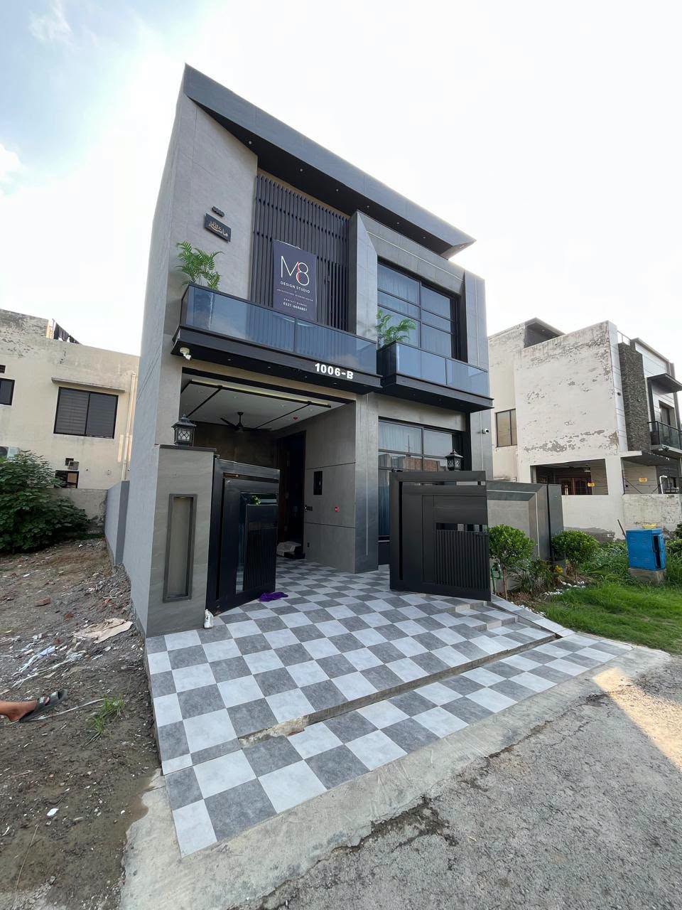 5 Marla Fully Furnished House for Sale in DHA Phase 9 Town