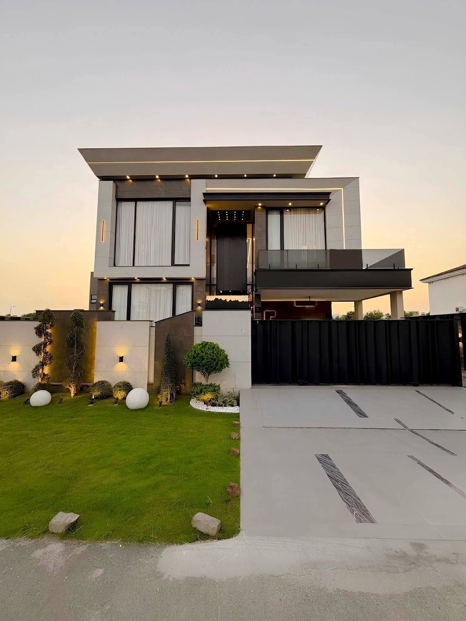 1 Kanal House for Sale in DHA Lahore Phase 6