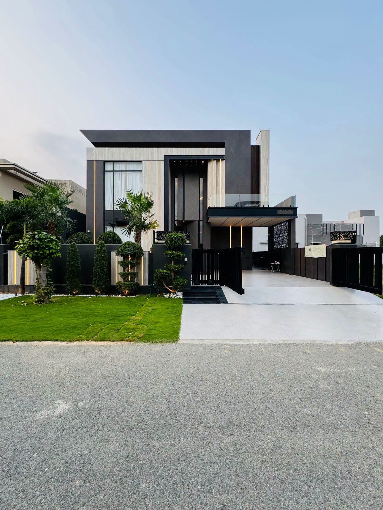 1 Kanal House for Sale in DHA Lahore Phase 7